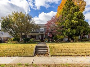 331 Mineola Boulevard, Mineola NY 11501