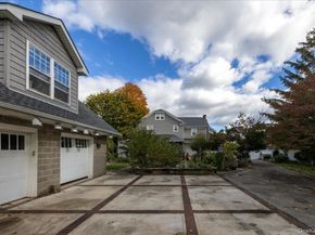 331 Mineola Boulevard, Mineola NY 11501