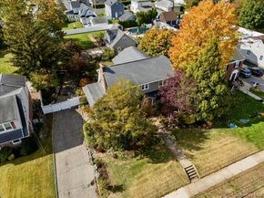 331 Mineola Boulevard, Mineola NY 11501
