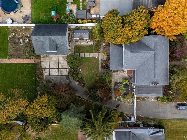 331 Mineola Boulevard, Mineola NY 11501