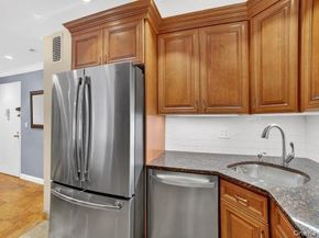 25 Lake Street 6K, White Plains NY 10603