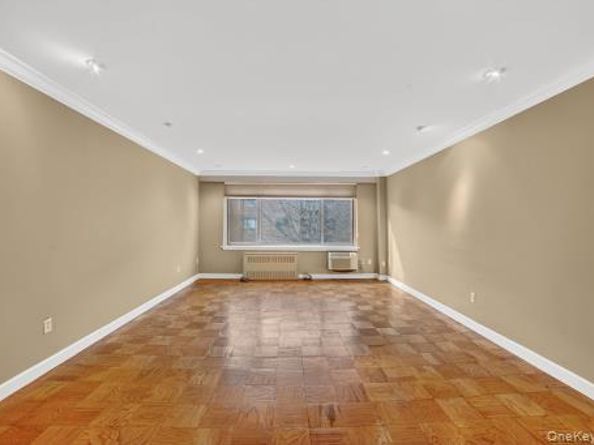 25 Lake Street 6K, White Plains NY 10603