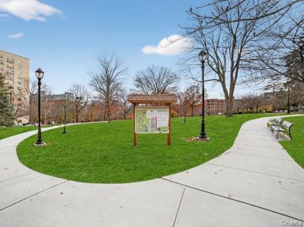 25 Lake Street 6K, White Plains NY 10603