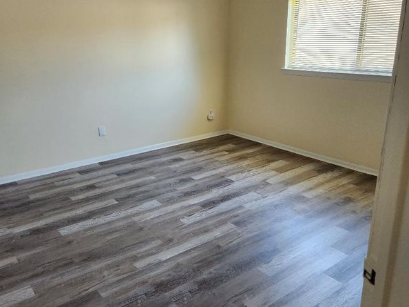 226 Pointe 226, Coram NY 11727