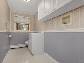 15 Whalen Street, North Babylon NY 11703