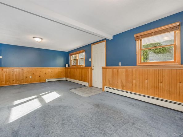 15 Whalen Street, North Babylon NY 11703