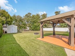 15 Whalen Street, North Babylon NY 11703