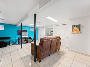 38 primrose Drive, New Hyde Park NY 11040