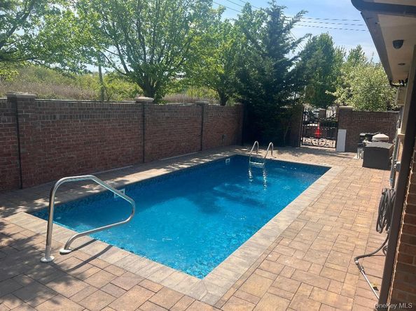 164-47 86 Street, Howard Beach NY 11414