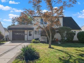 24 Windmill Lane, Levittown NY 11756