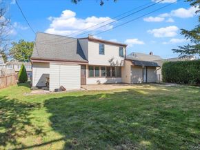 24 Windmill Lane, Levittown NY 11756