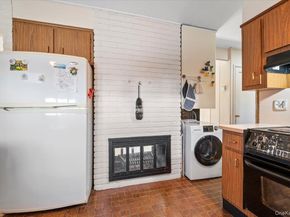24 Windmill Lane, Levittown NY 11756