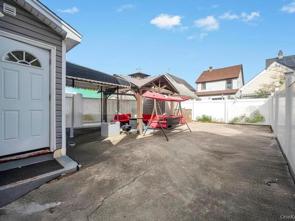 21867 110th Avenue, Queens Village NY 11429