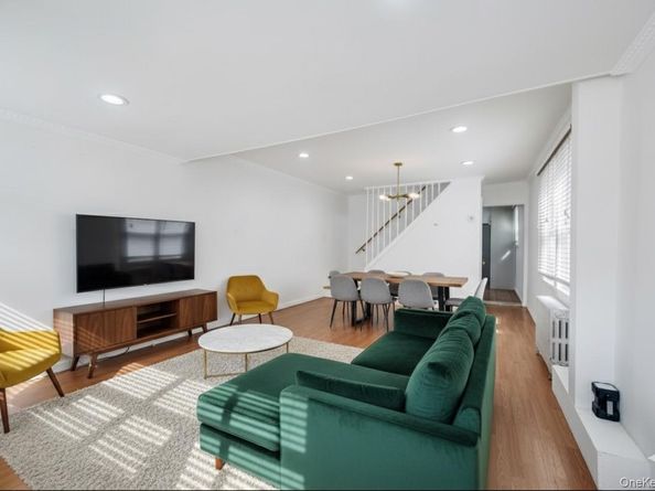 21867 110th Avenue, Queens Village NY 11429