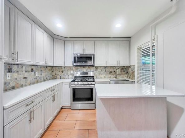 21867 110th Avenue, Queens Village NY 11429