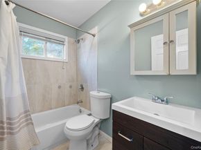 80 Prince Road, Rocky Point NY 11778
