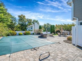 2 Max Way, Commack NY 11725
