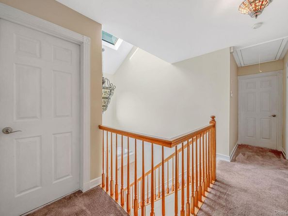 2 Max Way, Commack NY 11725