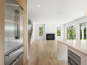 135 South Road, Westhampton NY 11977