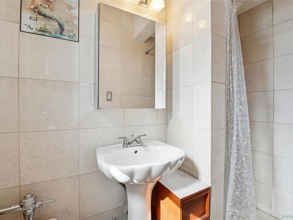 67-12 Yellowstone Boulevard G19, Forest Hills NY 11375
