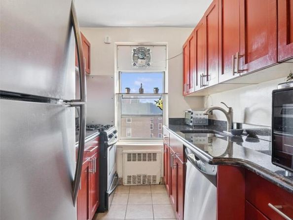67-12 Yellowstone Boulevard G19, Forest Hills NY 11375
