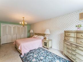 596 Foch Boulevard, Williston Park NY 11596