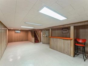 596 Foch Boulevard, Williston Park NY 11596