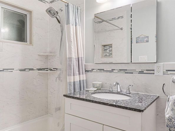 18 Plow Lane, Levittown NY 11756