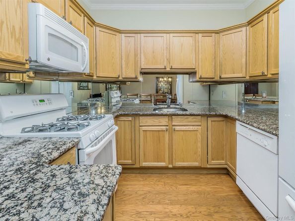 103 Pond View Drive, Port Washington NY 11050