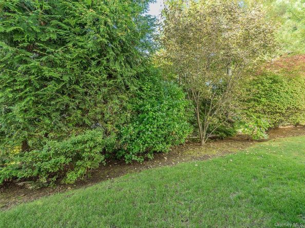 103 Pond View Drive, Port Washington NY 11050