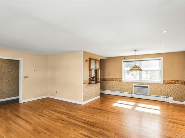 791 Caryl Street, Franklin Square NY 11010