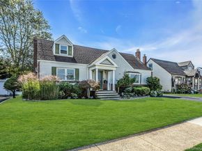 791 Caryl Street, Franklin Square NY 11010