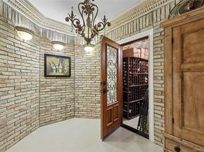 5 Schoolhouse Court, Oyster Bay NY 11771