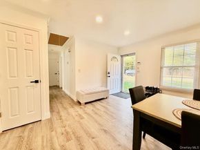 8 Fox Hollow Lane, Ridge NY 11961