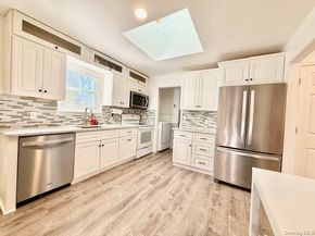 8 Fox Hollow Lane, Ridge NY 11961