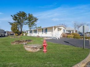 2 Dogwood Lane, Manorville NY 11949