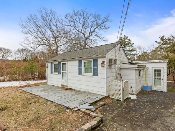 902 Old Medford Avenue, Medford NY 11763