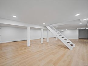 4 Rainbow Court, Middle Island NY 11953