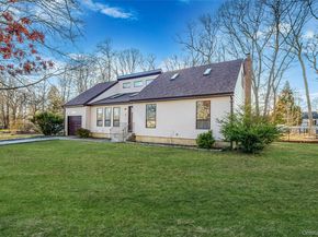 4 Rainbow Court, Middle Island NY 11953