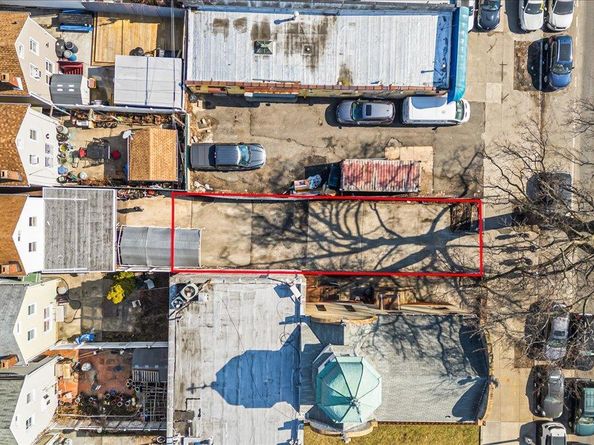 104-33 Atlantic Avenue, Richmond Hill NY 11418