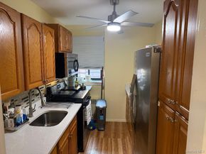 87-15 204th Street B51, Hollis NY 11423