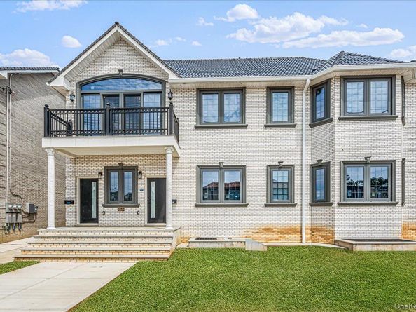 150-25 Hawtree Street, Ozone Park NY 11417