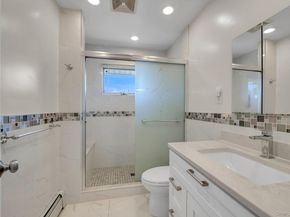 5 Hillvale Road, Syosset NY 11791