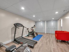 5 Hillvale Road, Syosset NY 11791