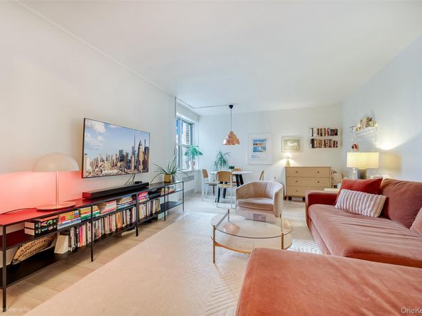 39-30 52nd Street 3B, Woodside NY 11377