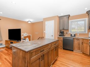 827 Bermuda Road, West Babylon NY 11704
