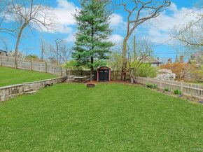 9 Strawberry Lane, Irvington NY 10533