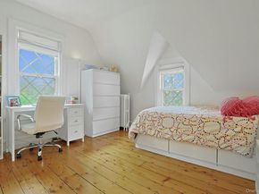9 Strawberry Lane, Irvington NY 10533