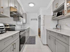 147-50 Barclay Avenue, Flushing NY 11355