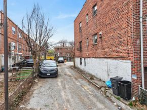 147-50 Barclay Avenue, Flushing NY 11355